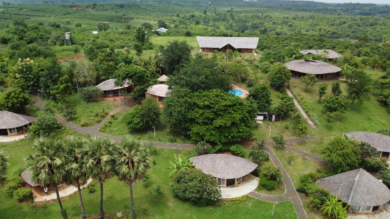 Hanchey Bamboo Resort Kampong Cham Exterior foto